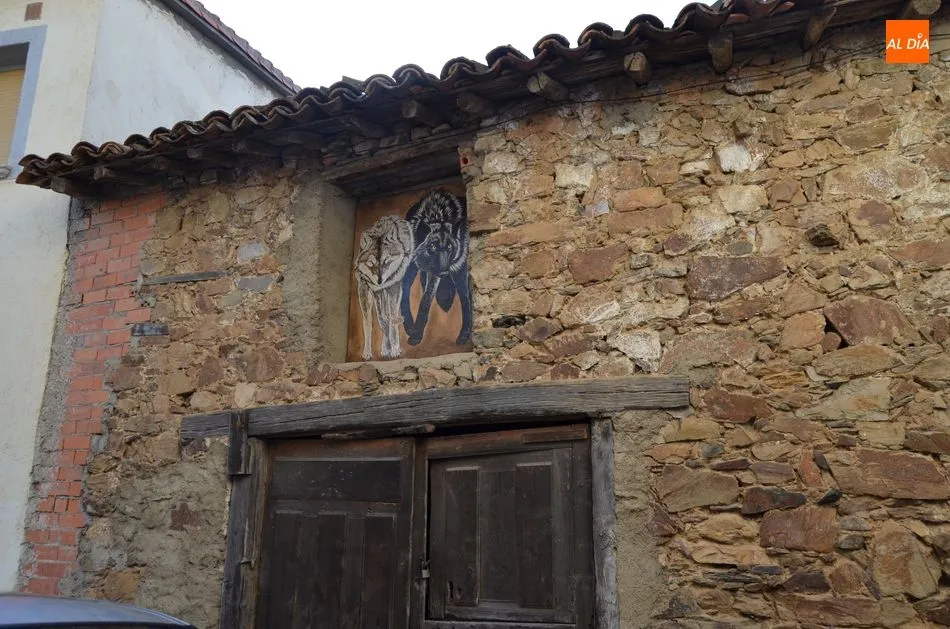 Foto 3 - Graffitibuey, un museo de arte urbano en la Salamanca rural
