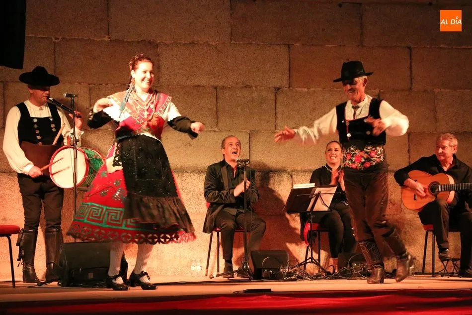 Foto 2 - Charros y Gitanos, otra forma de vivir el folclore tradicional salmantino en Barruecopardo  