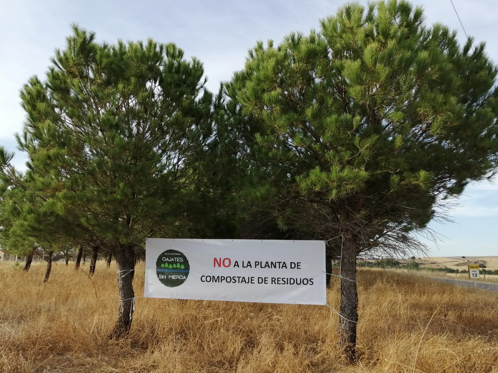 Foto 2 - Contin&uacute;an las acciones de protesta en Galleguillos contra la planta de compostaje