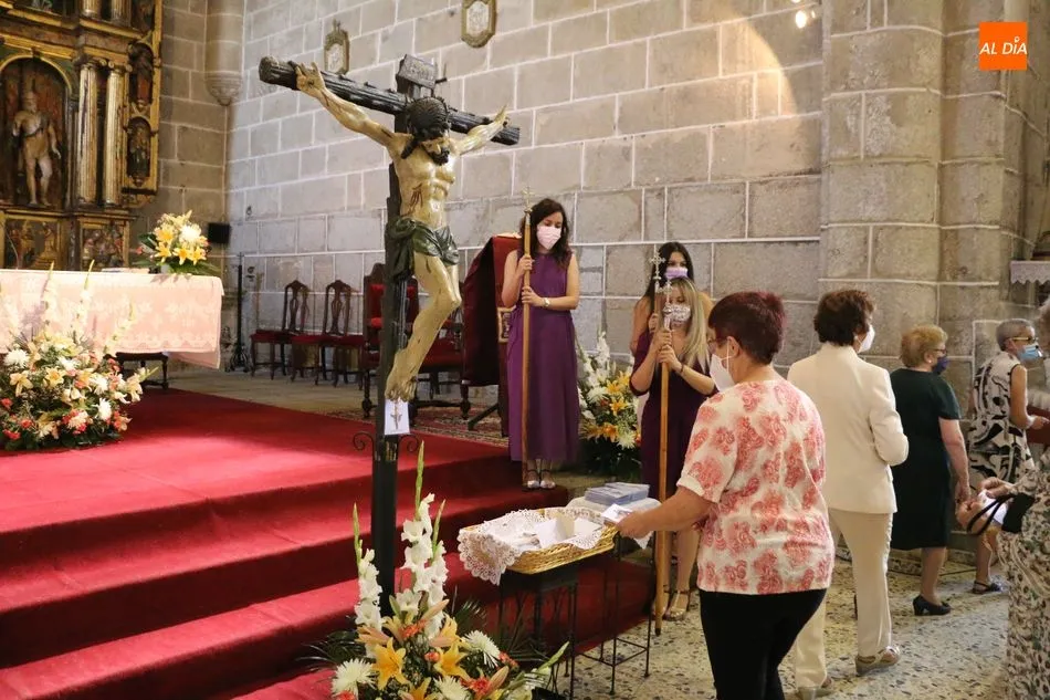 Foto 6 - Los vecinos de Ba&ntilde;ob&aacute;rez no olvidan el d&iacute;a del Cristo de la Salud  