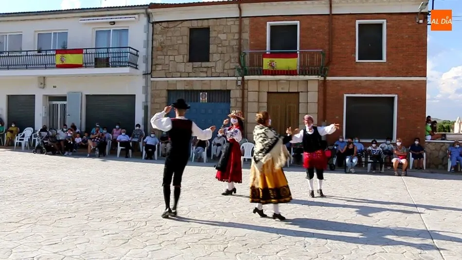Foto 5 - El baile de la bandera centra los actos en honor al Cristo de las Mercedes en Barruecopardo  