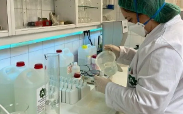 La Farmacia Abarca dona tests de coronavirus al Ciudad Rodrigo CF  