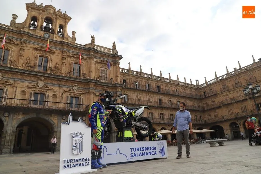 Foto 6 - Lorenzo Santolino promocinar&aacute;&nbsp; &lsquo;Turismo de Salamanca&rsquo; en su tercer asalto al Dakar