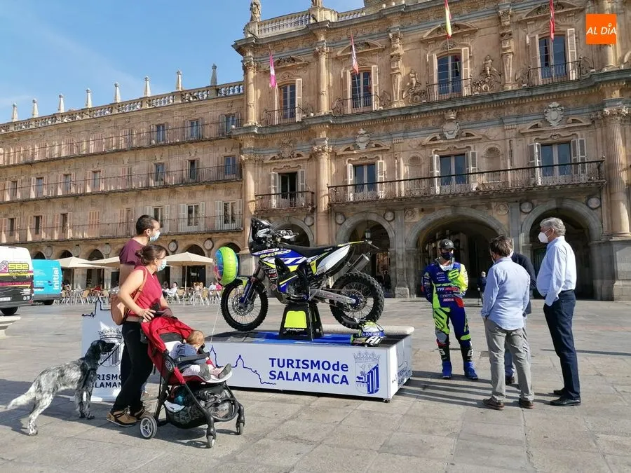Foto 2 - Lorenzo Santolino promocinar&aacute;&nbsp; &lsquo;Turismo de Salamanca&rsquo; en su tercer asalto al Dakar
