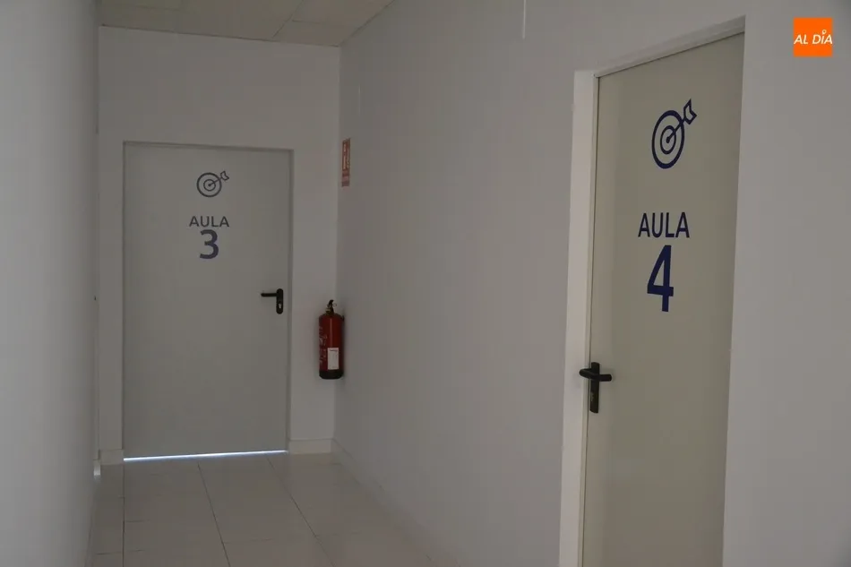 Foto 6 - El Equipo de Gobierno visita las instalaciones del Centro Privado de FP Nazaret Blanco  