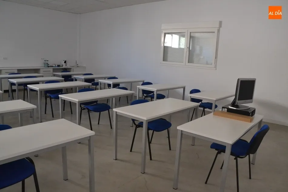 Foto 7 - El Equipo de Gobierno visita las instalaciones del Centro Privado de FP Nazaret Blanco  