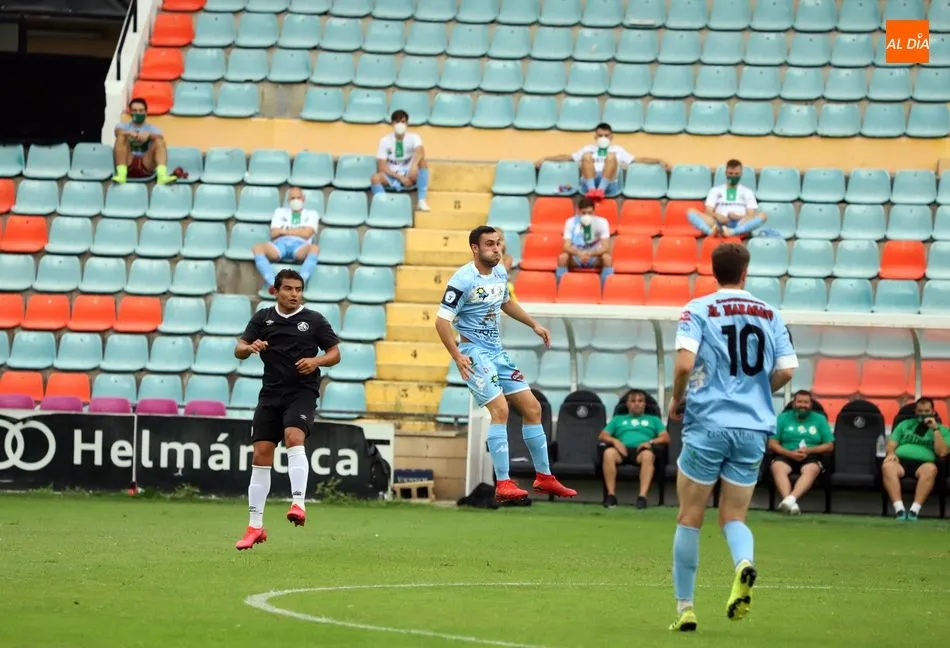 Foto 11 - El Salamanca UDS se gusta y se queda sin fuelle frente al Astorga (0-0)