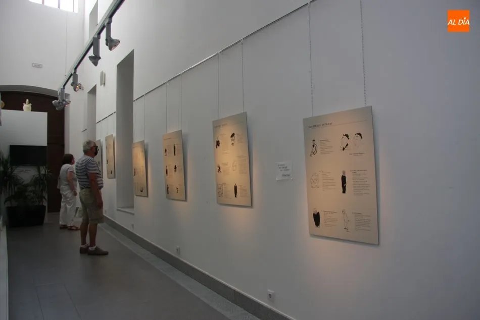 Foto 8 - Vitigudino inicia el ciclo de exposiciones durante la pandemia con la figura de Unamuno  