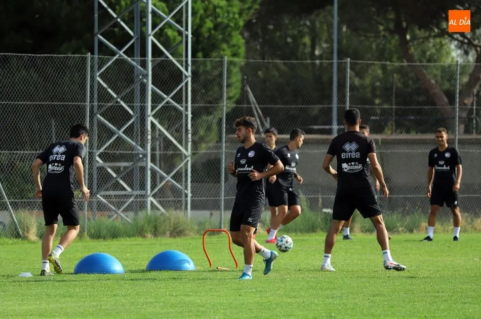 Foto 7 - Piojo sigue entrenando con Unionistas mientras se resuelve su futuro&nbsp;