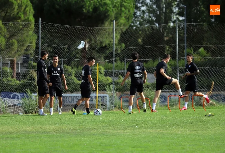 Foto 5 - Piojo sigue entrenando con Unionistas mientras se resuelve su futuro&nbsp;