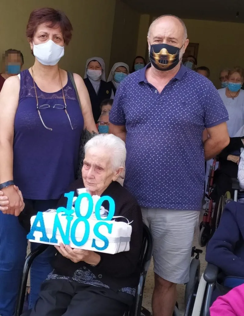 Foto 2 - Mariana Mart&iacute;n Rodr&iacute;guez cumple 100 a&ntilde;os en la residencia de Vilvestre