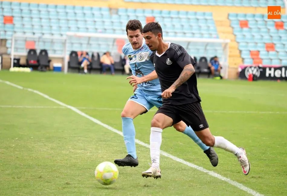 Clay Silva cabalga por el Helmántico