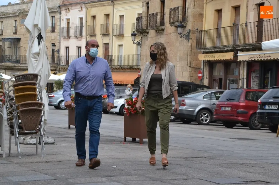 El Ayuntamiento cambiará las luminarias de la Plaza Mayor para ganar en intensidad lumínica  