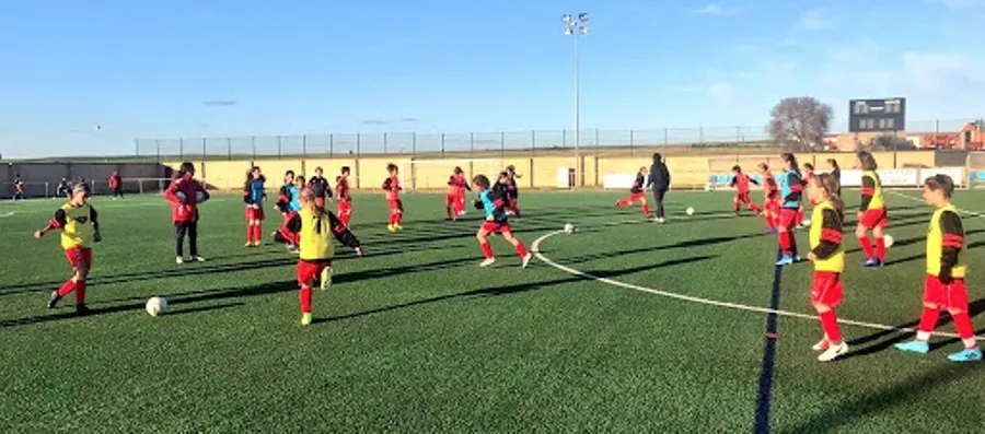 Foto 2 - El Ayuntamiento establece los requisitos para permitir la vuelta a los entrenamientos de clubes...