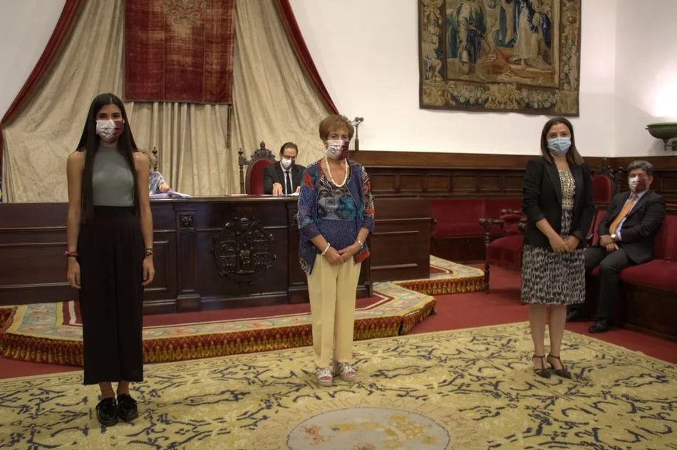Foto 3 - Alumni-Usal entrega los premios &lsquo;Profesor Garmendia&rsquo;, &lsquo;Jos&eacute; Manuel G&oacute;mez P&eacute;rez&rsquo;,...