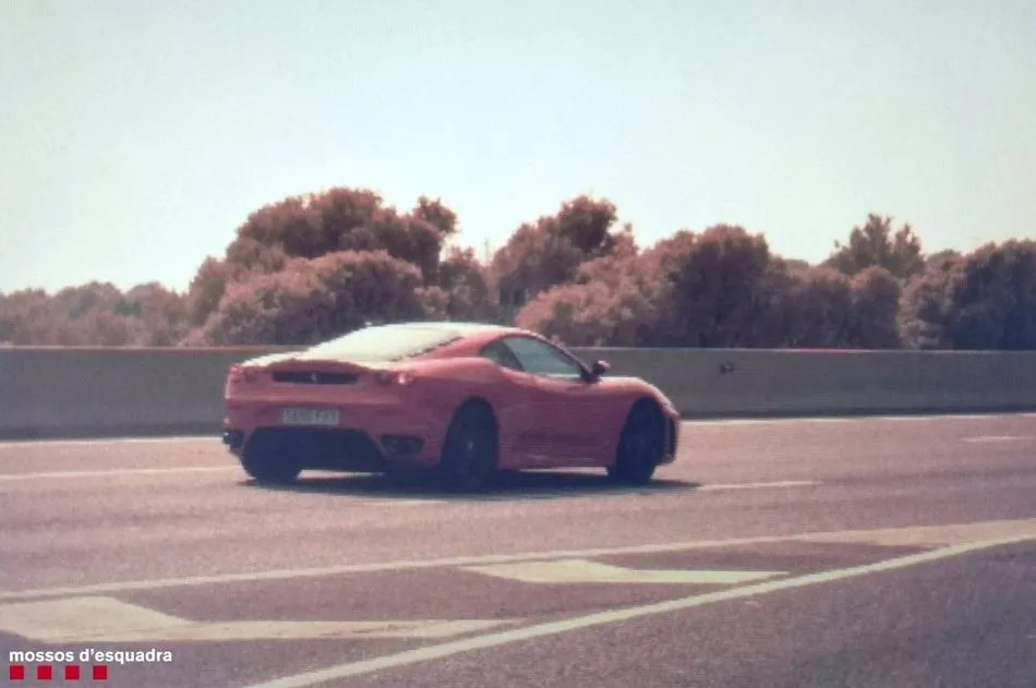 Vehículo detectado en la AP-7 a la altura de Roda de Berà (Tarragona).