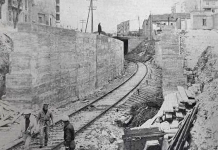 El soterramiento del ferrocarril en la actual calle San Francisco Javier