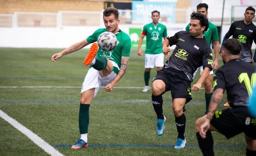 El CD Guijuelo ganaba 2 a 1 al Extremadura en su último amistoso. Foto CD Guijuelo