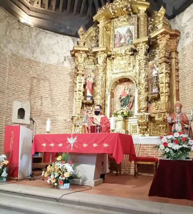 Foto 2 - Boadilla conmemor&oacute; a San Jenaro en su templo parroquial con m&uacute;sica incluida  