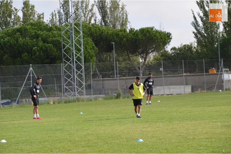 Foto 6 - El Salamanca UDS y Unionistas entrenan codo con codo a menos de un mes para que empiece la Liga