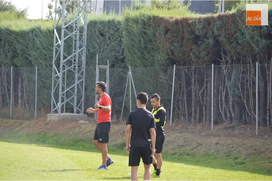 Foto 3 - El Salamanca UDS y Unionistas entrenan codo con codo a menos de un mes para que empiece la Liga