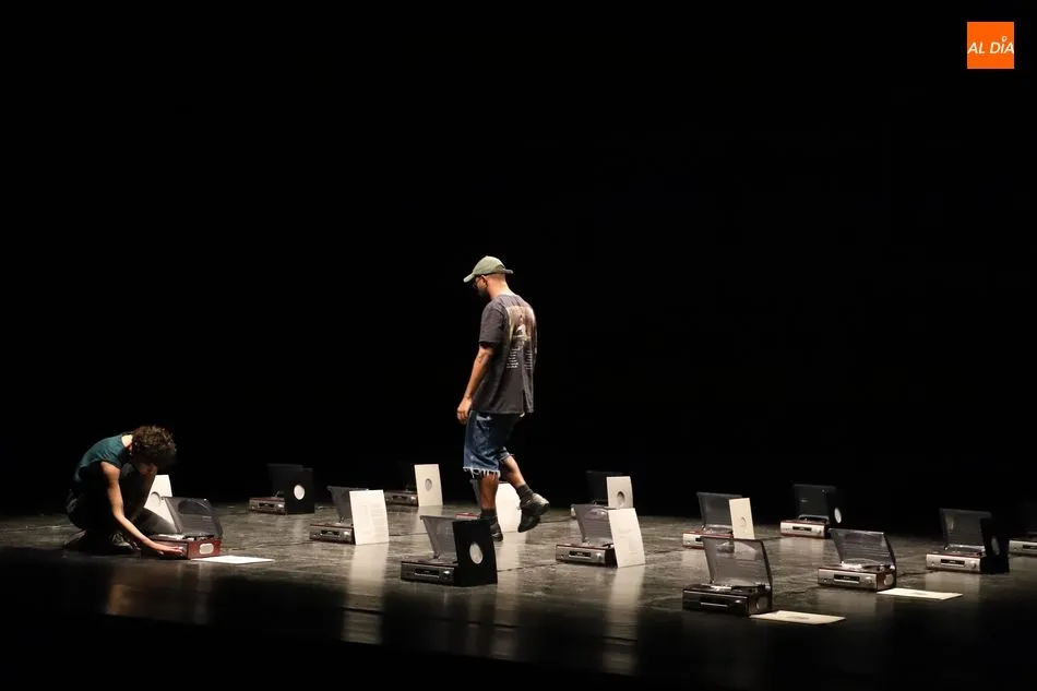 Foto 5 - &lsquo;pasdedeuX&rsquo; trae el Juan del Enzina una reflexi&oacute;n sobre la comunicaci&oacute;n y las reacciones...