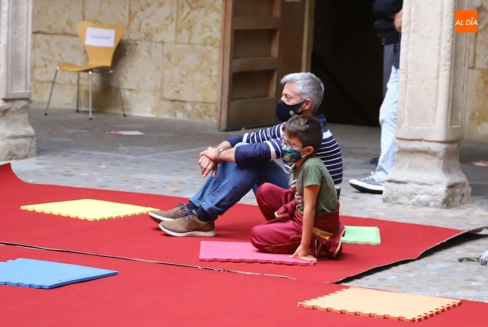 Foto 5 - El Teatro de t&iacute;teres "Historias de un tal Crist&oacute;bal" hace disfrutar a grandes y peque&ntilde;os