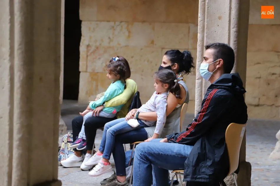 Foto 4 - El Teatro de t&iacute;teres "Historias de un tal Crist&oacute;bal" hace disfrutar a grandes y peque&ntilde;os