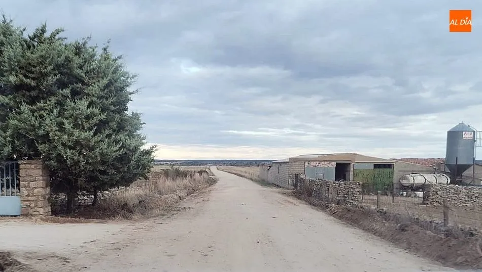 Camino de Valdelasyeguas a la rivera