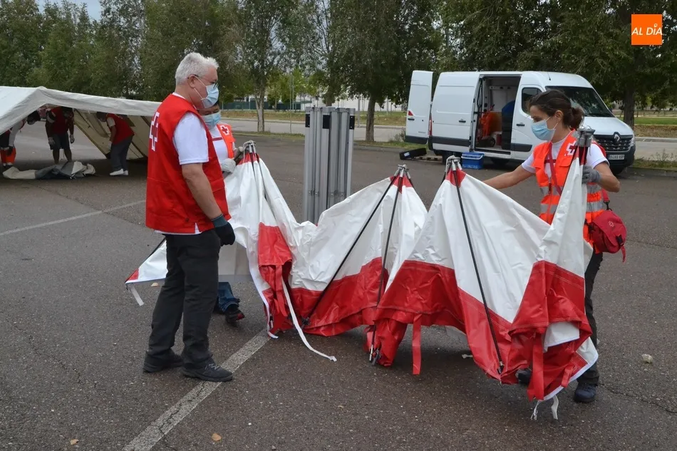 Los integrantes del ERBE de Ciudad Rodrigo realizan prácticas para conocer el material de Cruz...