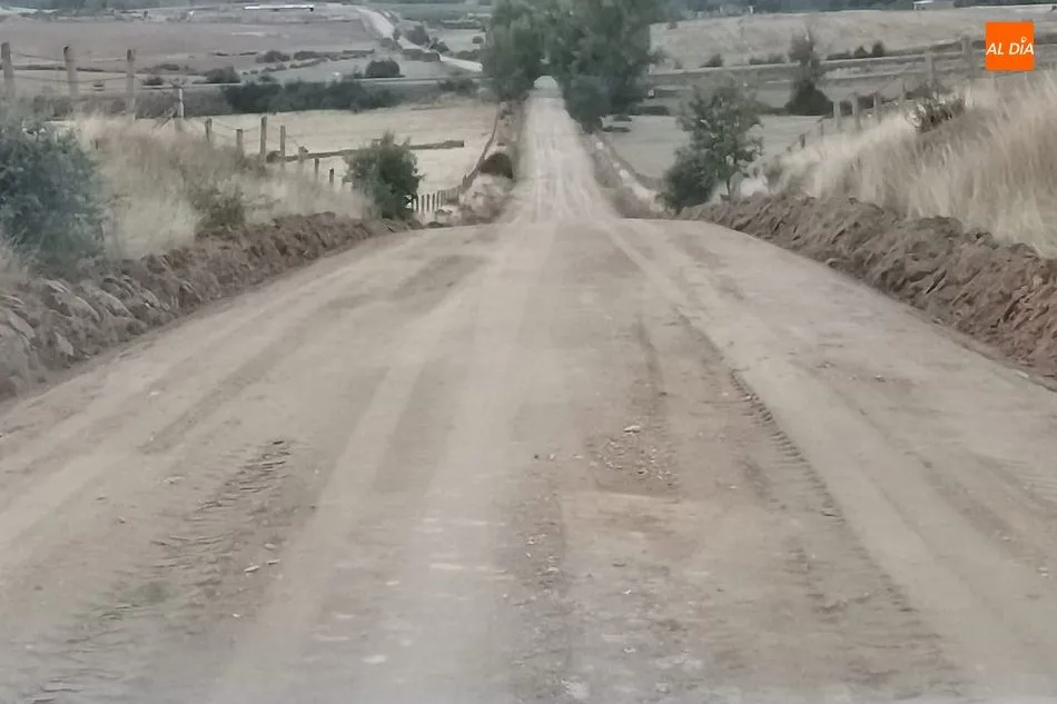 Foto 3 - El Ayuntamiento de Vitigudino inicia este jueves la reparaci&oacute;n de caminos del sector 3  