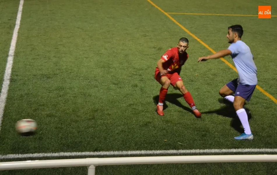 Foto 9 - Un Ciudad Rodrigo Senior superior gana 3-0 al Santa Marta Juvenil, que se top&oacute; 3 veces con la...