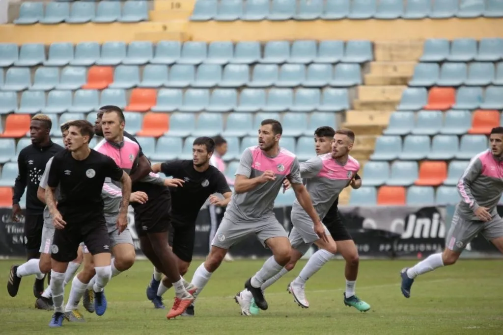 Un partido de entrenamiento entre el primer equipo y el B / Salamanca UDS