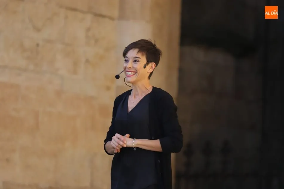 Espectáculo con T de títeres y O de objetos en el Patio Chico