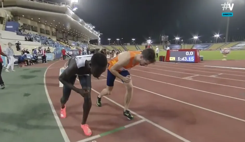 Álvaro de Arriba concluye penúltimo en Doha tras una carrera complicada  