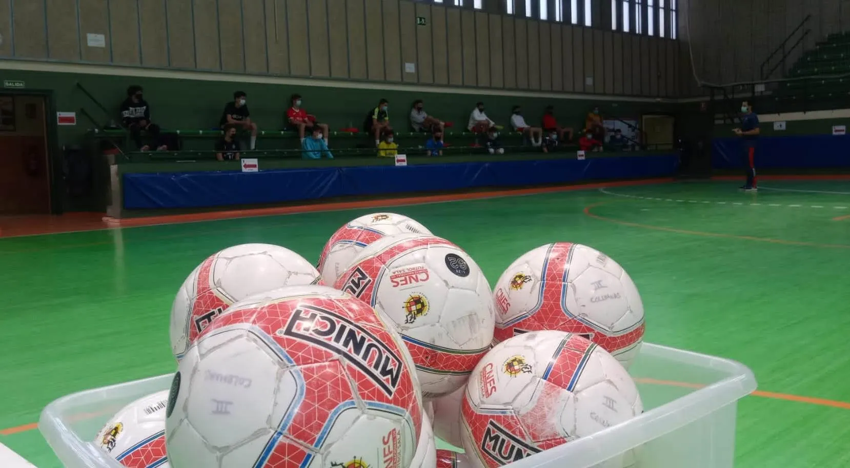 Foto 6 - El III Juvenil, &uacute;nico equipo con fecha para el inicio de su Liga, arranca los entrenos  