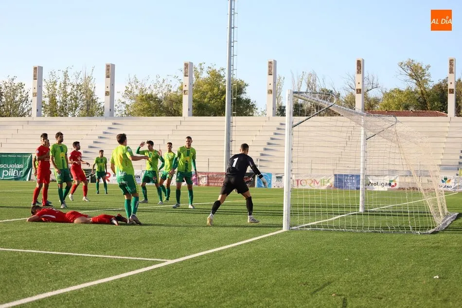 Foto 7 - Unionistas se estrena en el Reina Sof&iacute;a col&aacute;ndose en la final de la Copa RFEF tras vencer a un...