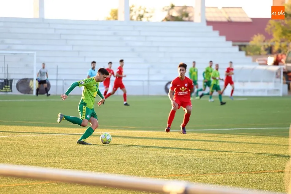 Foto 4 - Unionistas se estrena en el Reina Sof&iacute;a col&aacute;ndose en la final de la Copa RFEF tras vencer a un...