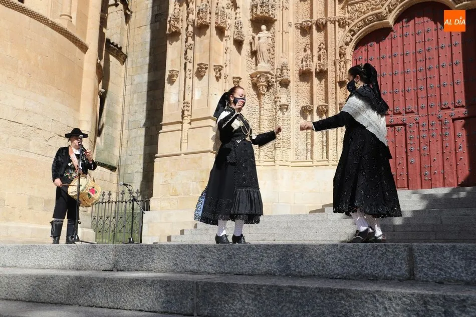 Foto 5 - Sones tradicionales en el Patio Chico con la celebraci&oacute;n del D&iacute;a del Tamborilero