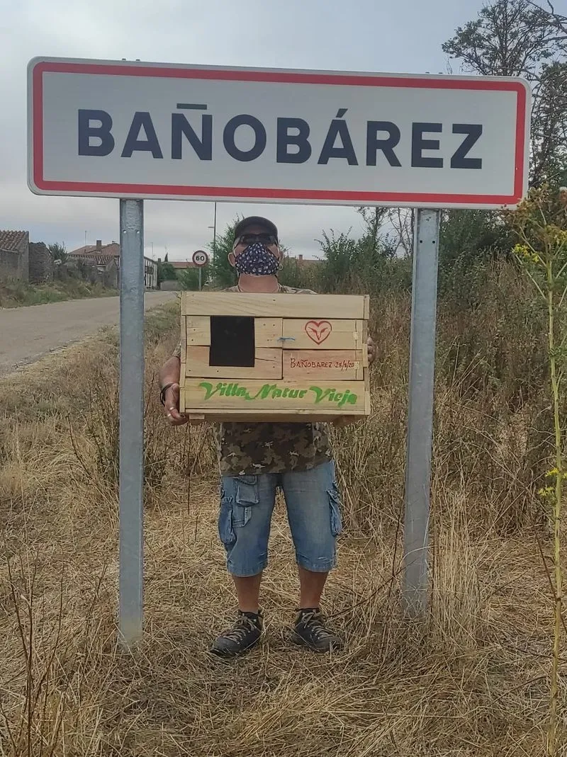 Foto 7 - La asociaci&oacute;n Pe&ntilde;a Gaviota reparte cajas-nido en varios municipios y entre colectivos...