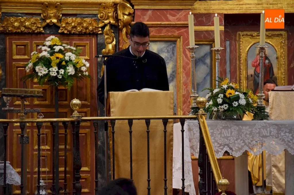 Foto 6 - La Iglesia de la Anunciaci&oacute;n de las Madres Carmelitas acoge la Santa Misa conmemorativa del...
