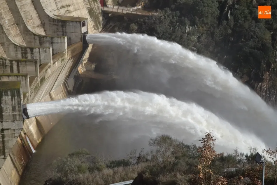 Se pone en marcha el proyecto para construir una central hidroeléctrica en la presa de Irueña  