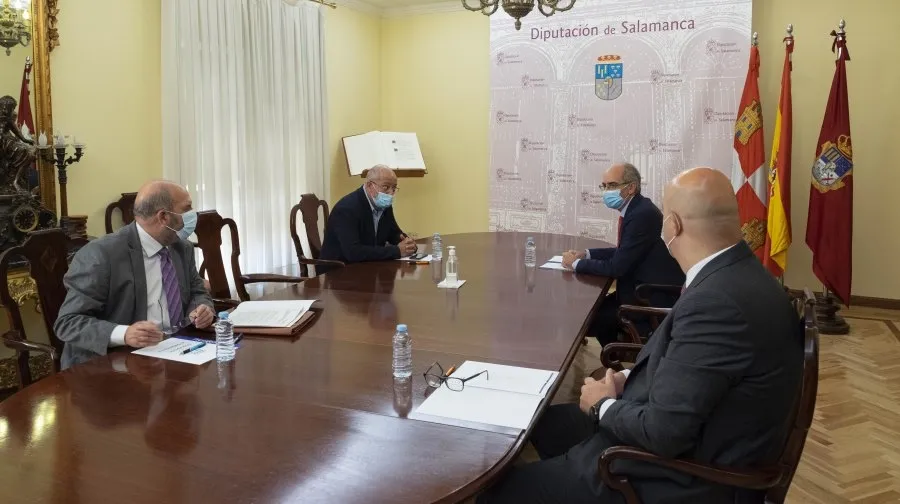 Unicaja Banco facilita el pago de la matrícula de estudios y anticipa las becas con préstamos a...