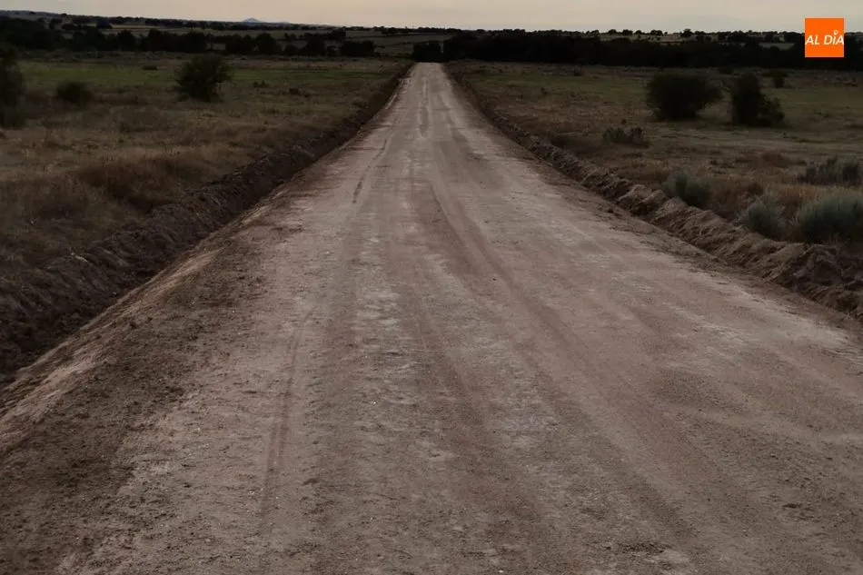 Foto 7 - El Ayuntamiento de Vitigudino inicia este mi&eacute;rcoles la reparaci&oacute;n de caminos del sector 4  