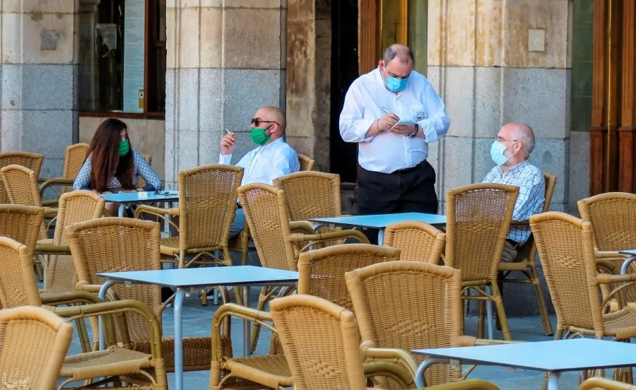 Terraza en la Plaza Mayor de Salamanca. Foto de archivo de Manuel Lamas