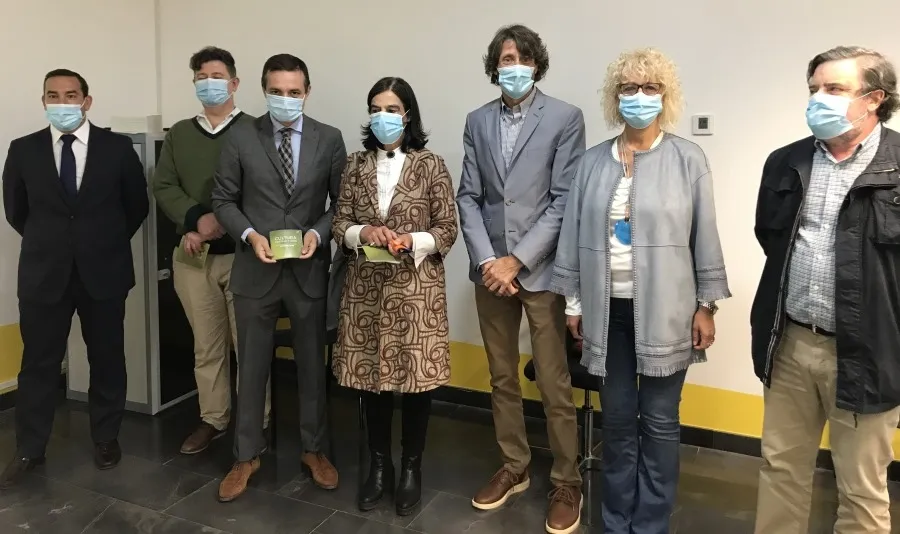 El viceconsejero de Cultura, Raúl Fernández Sobrino, junto a responsables de los centros culturales que acogen esta programación