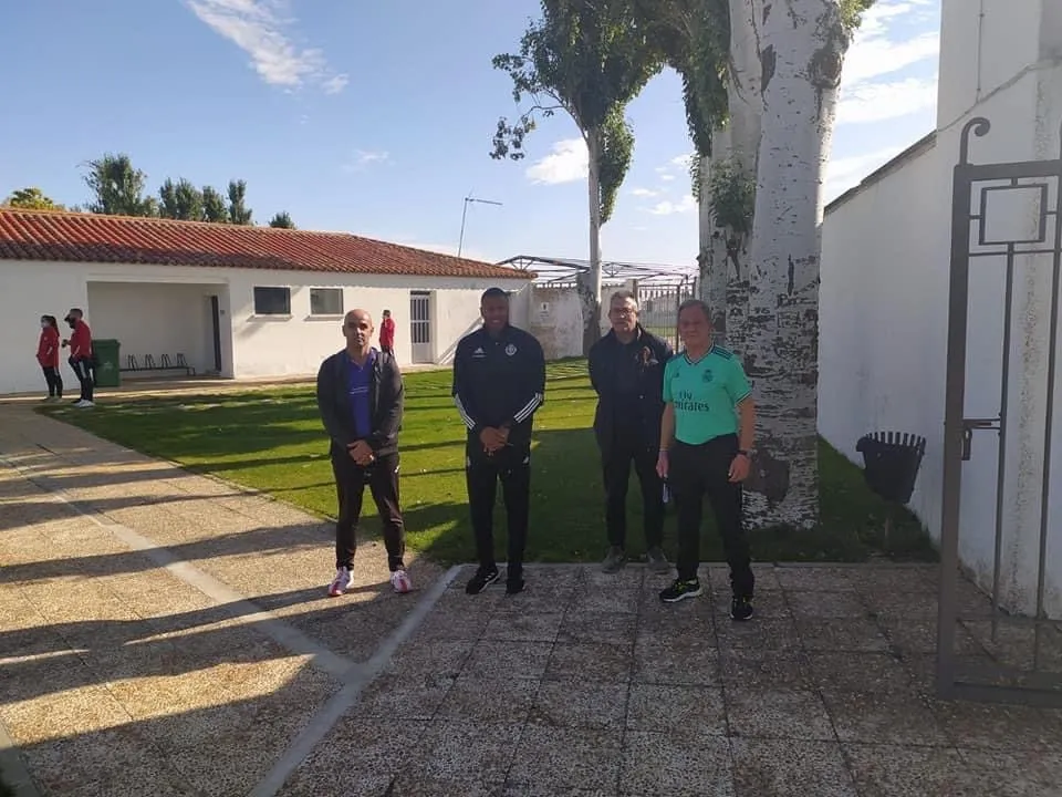 Baptista (segundo por la izquierda), en el Luis García