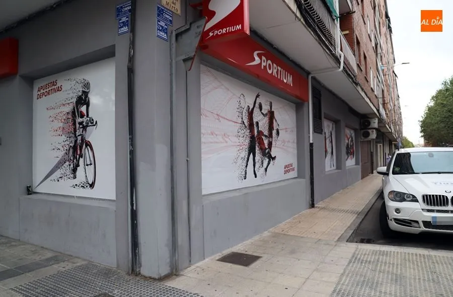 Foto 2 - Aceras estrechas y casas sin ascensor, la herencia de una barriada de 70 a&ntilde;os