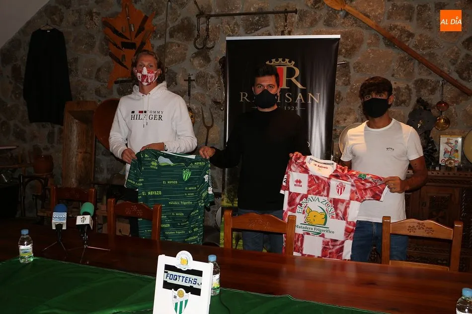 Sarkauskas, el director técnico Astu y Eizmendi - Kiko Robles