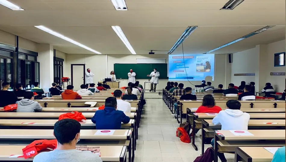 Jornada de acogida a los nuevos alumnos en la Escuela Técnica Superior de Ingeniería Industrial